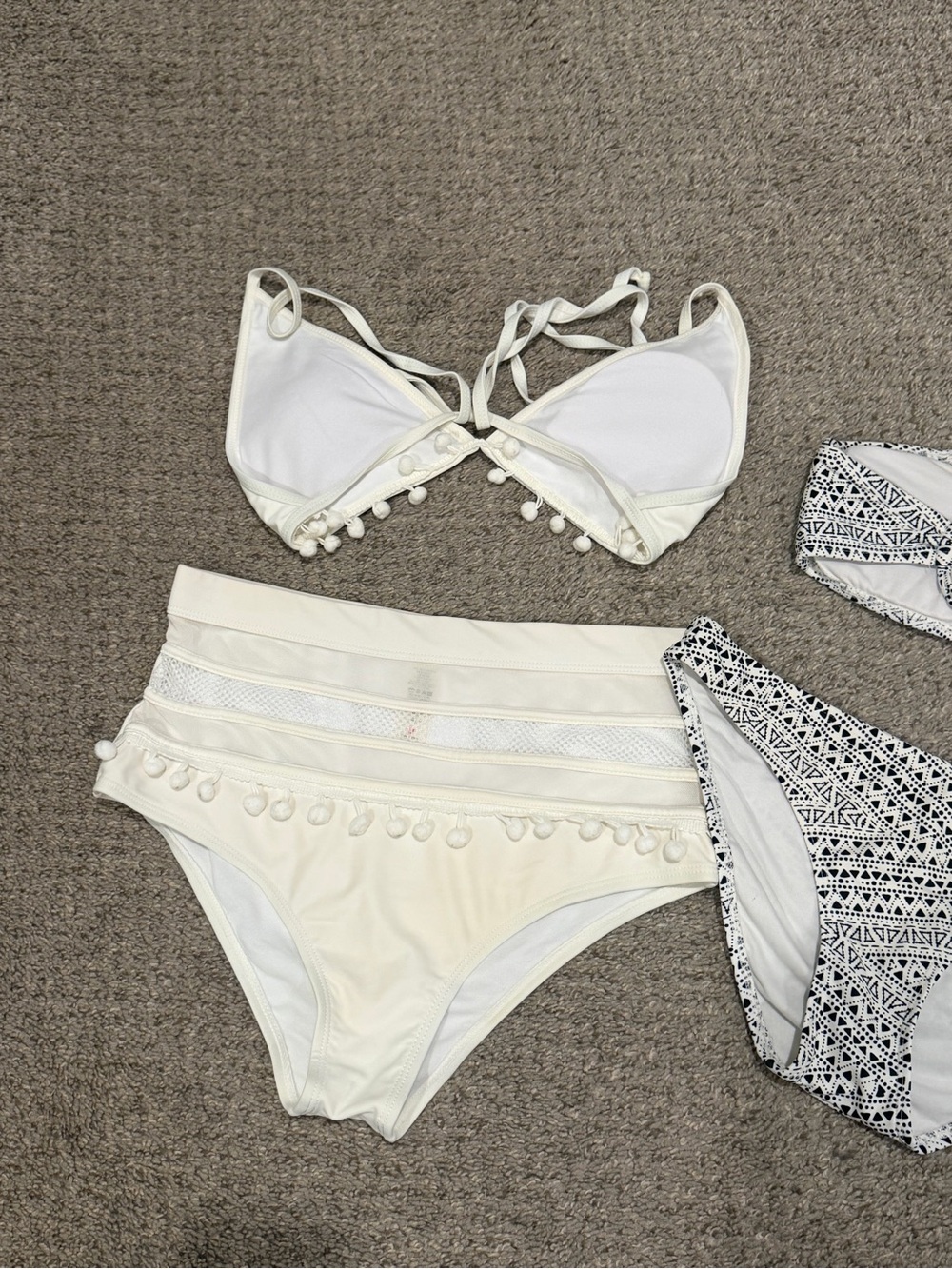 Two-Piece Bikini Sets in White and Black Pattern with Pink Accent - Picture 4 of 5
